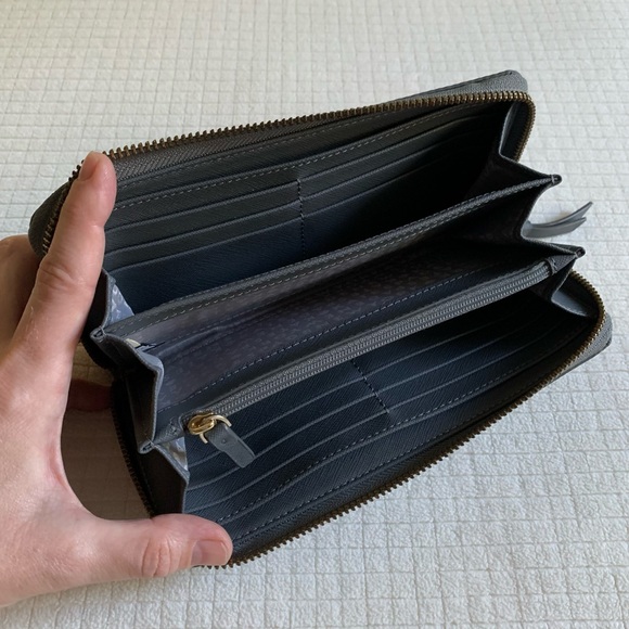 Kate Spade grey wallet - Picture 5 of 16